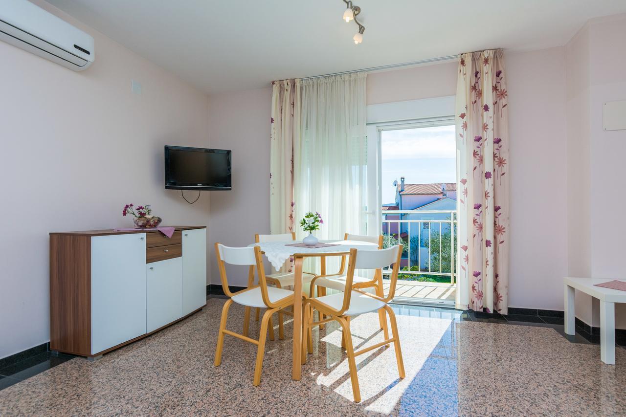 Apartmani Bepo Свети свети Филип и Яков Екстериор снимка